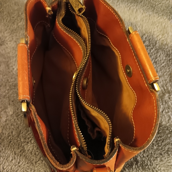 Patricia Nash Empoli Bag - Picture 5 of 15